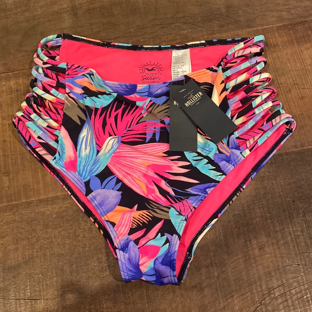 CUTE UNWORN PINK BIKINI BOTTOMS!